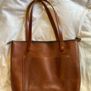 Brown leather tote bag. Brand unkown.